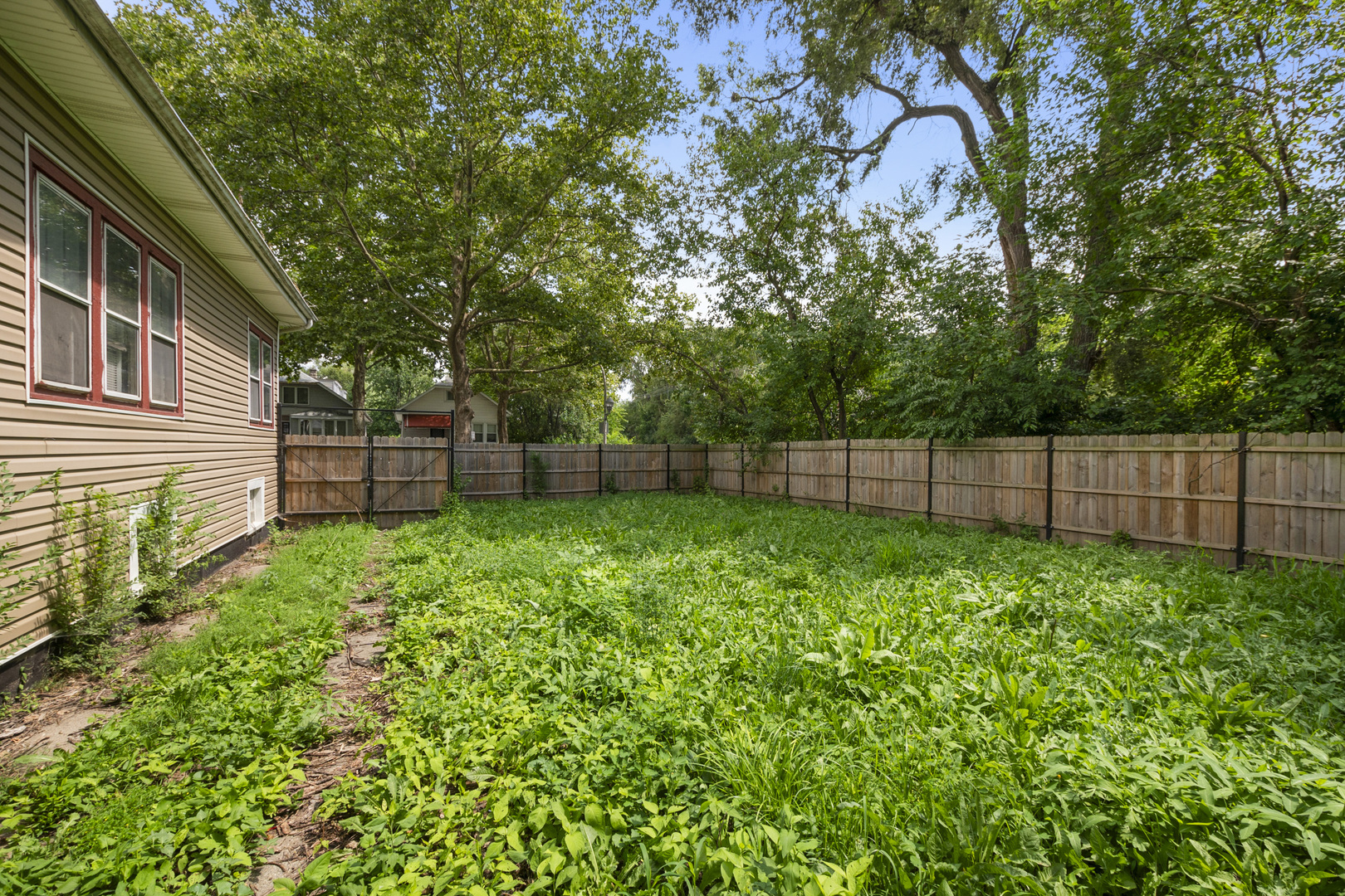 12050 S Yale Avenue, Chicago, IL 60628