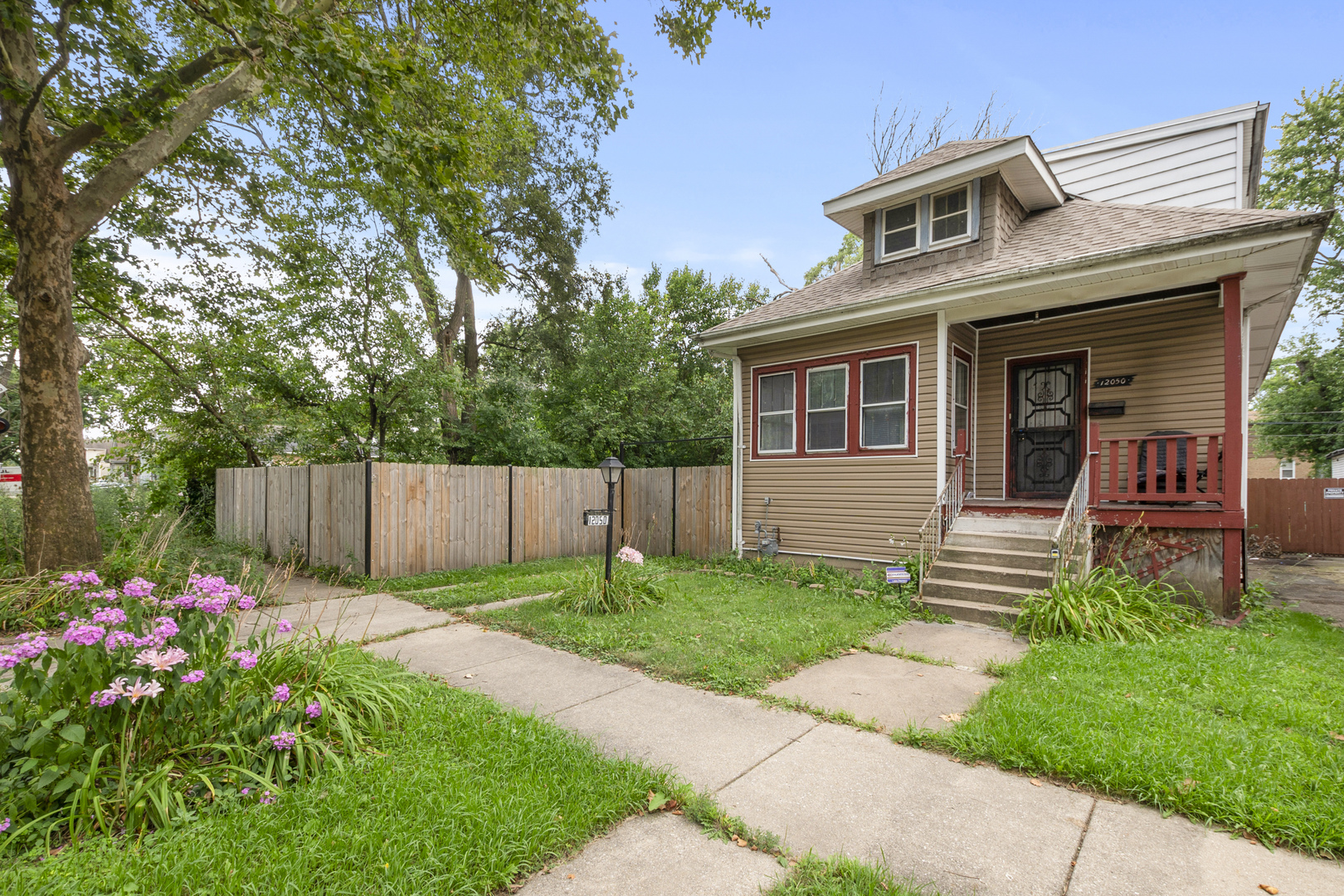 12050 S Yale Avenue, Chicago, IL 60628