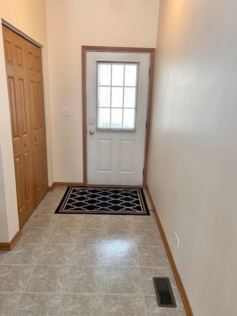 623 Waterview Court, Naperville, IL 60563