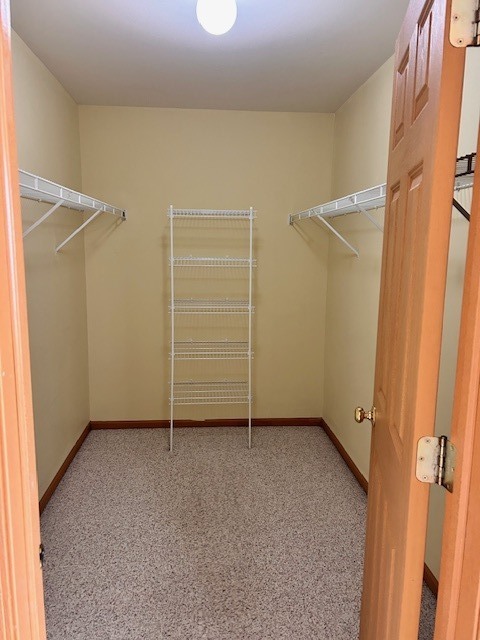 623 Waterview Court, Naperville, IL 60563