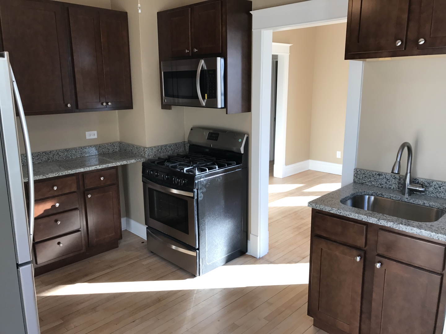 116 N Adams Street, Westmont, IL 60559