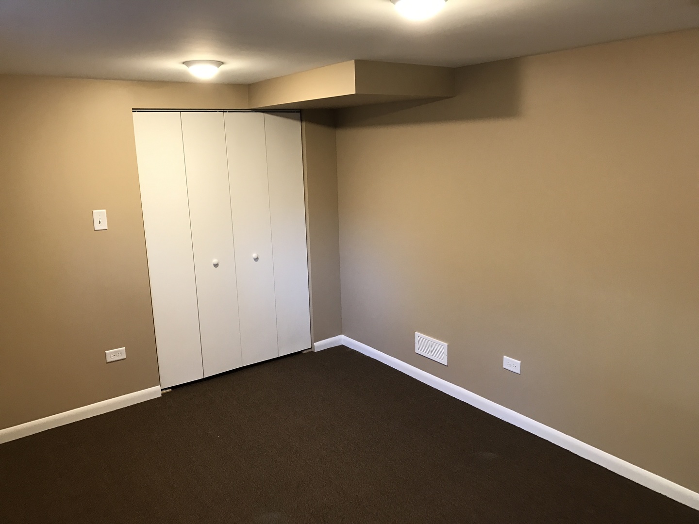 116 N Adams Street, Westmont, IL 60559