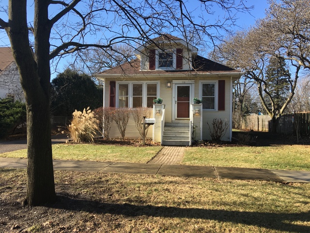 116 N Adams Street, Westmont, IL 60559