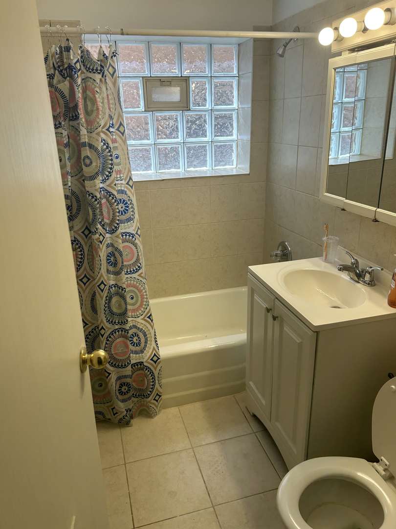 2255 119th Street, Blue Island, IL 60406