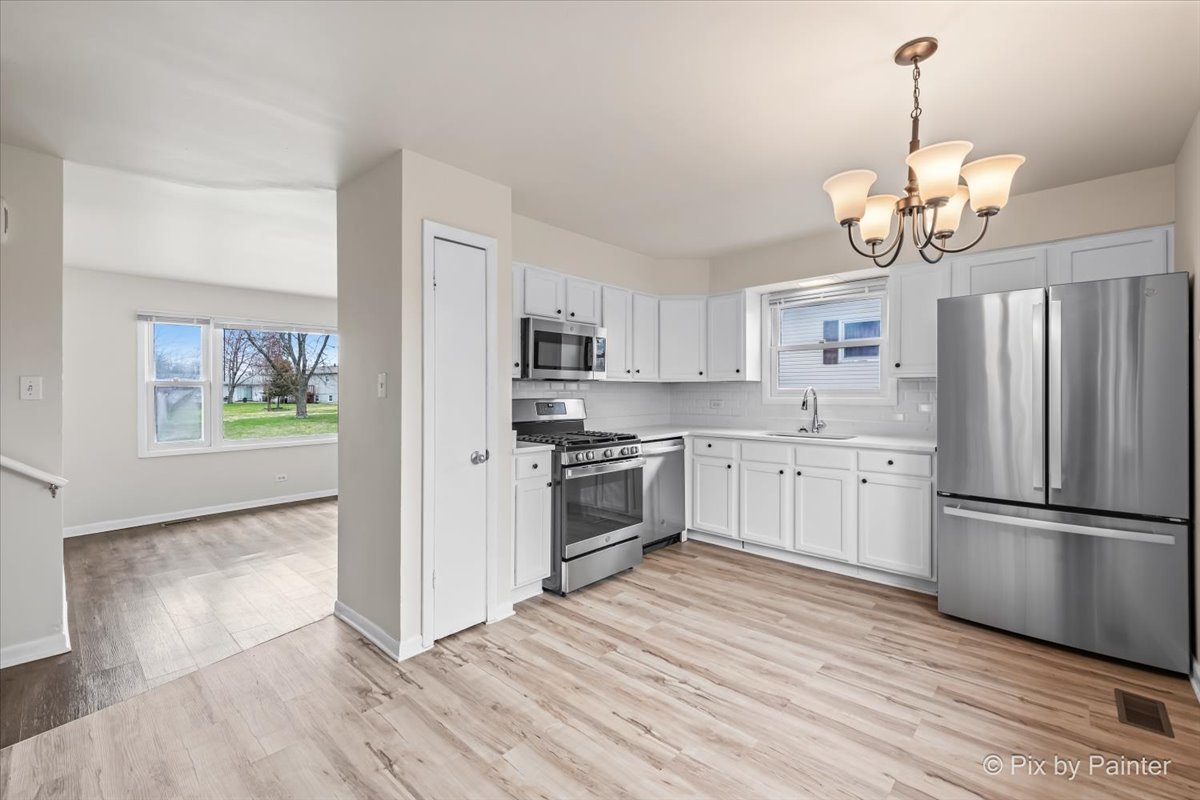 18951 Chestnut Avenue, Country Club Hills, IL 60478