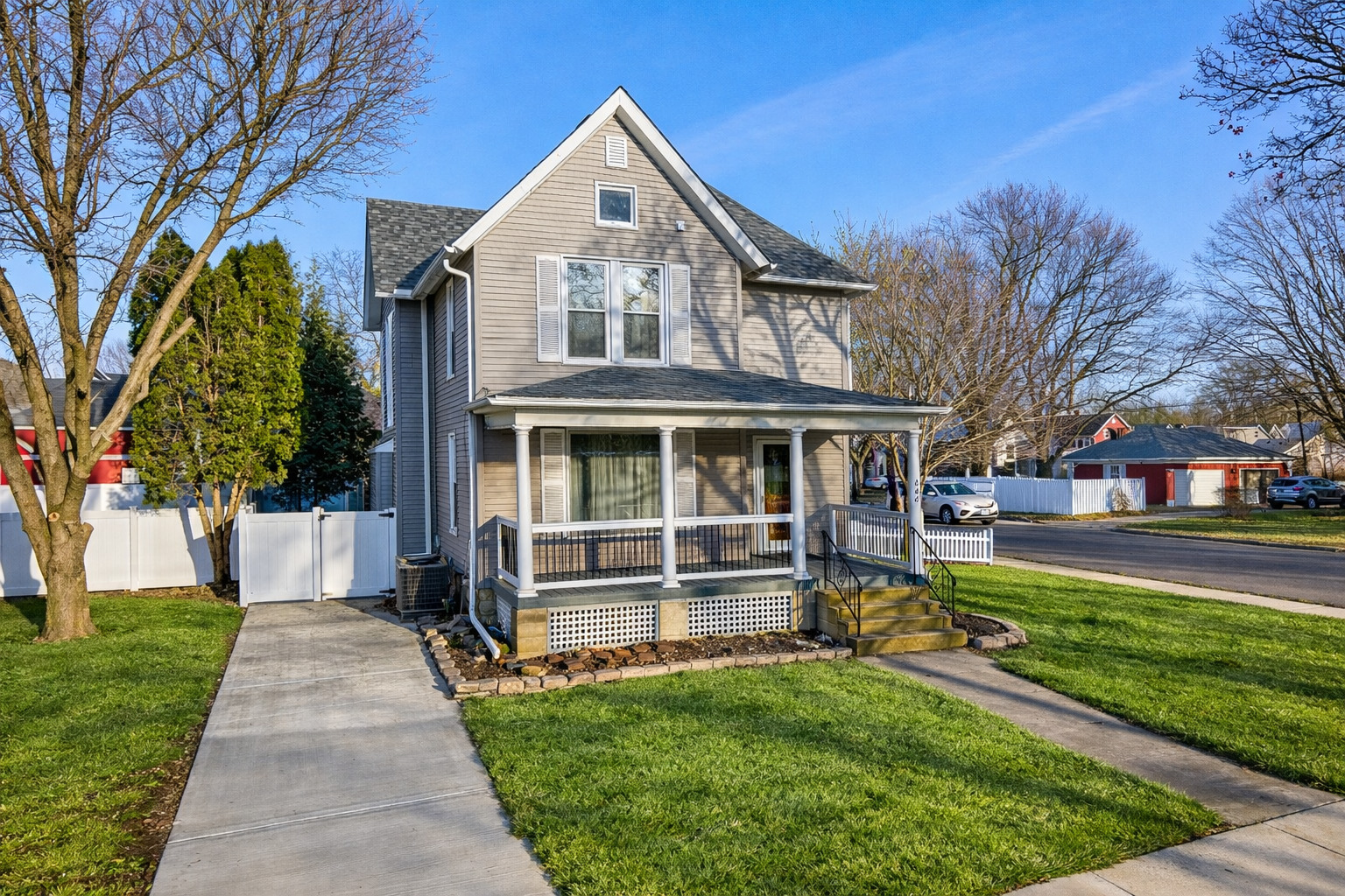 444 1st Avenue, Ottawa, IL 61350