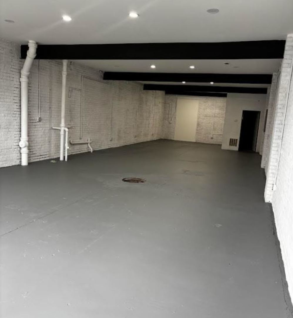 1724 Grand Avenue, Waukegan, IL 60085