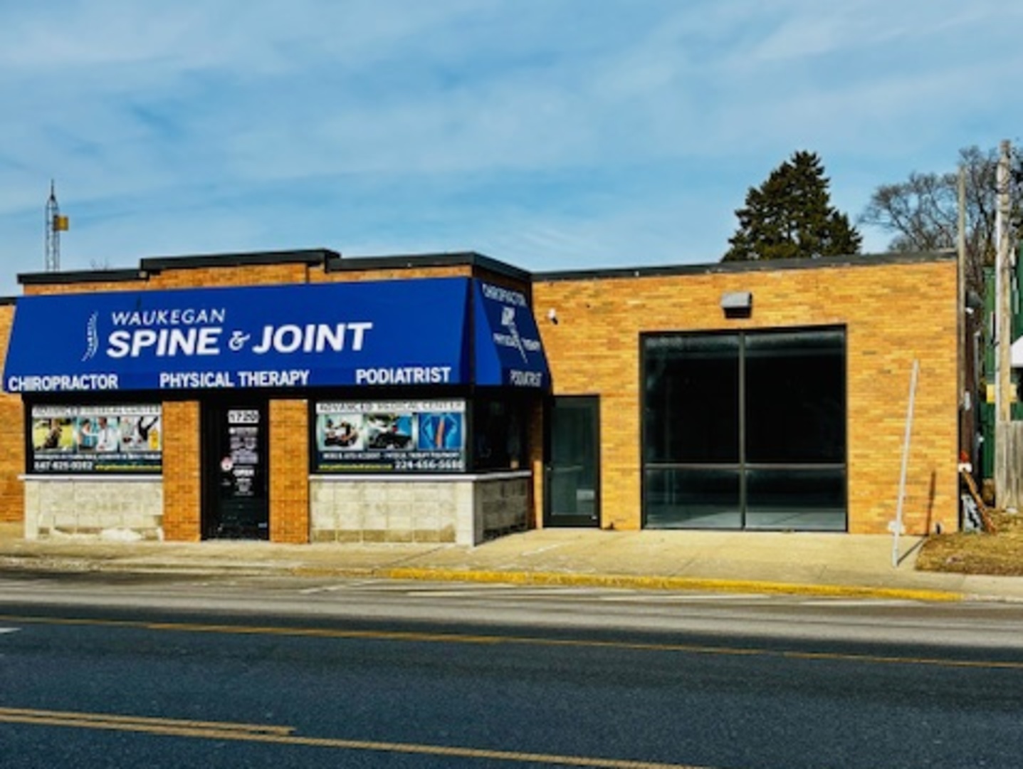 1724 Grand Avenue, Waukegan, IL 60085