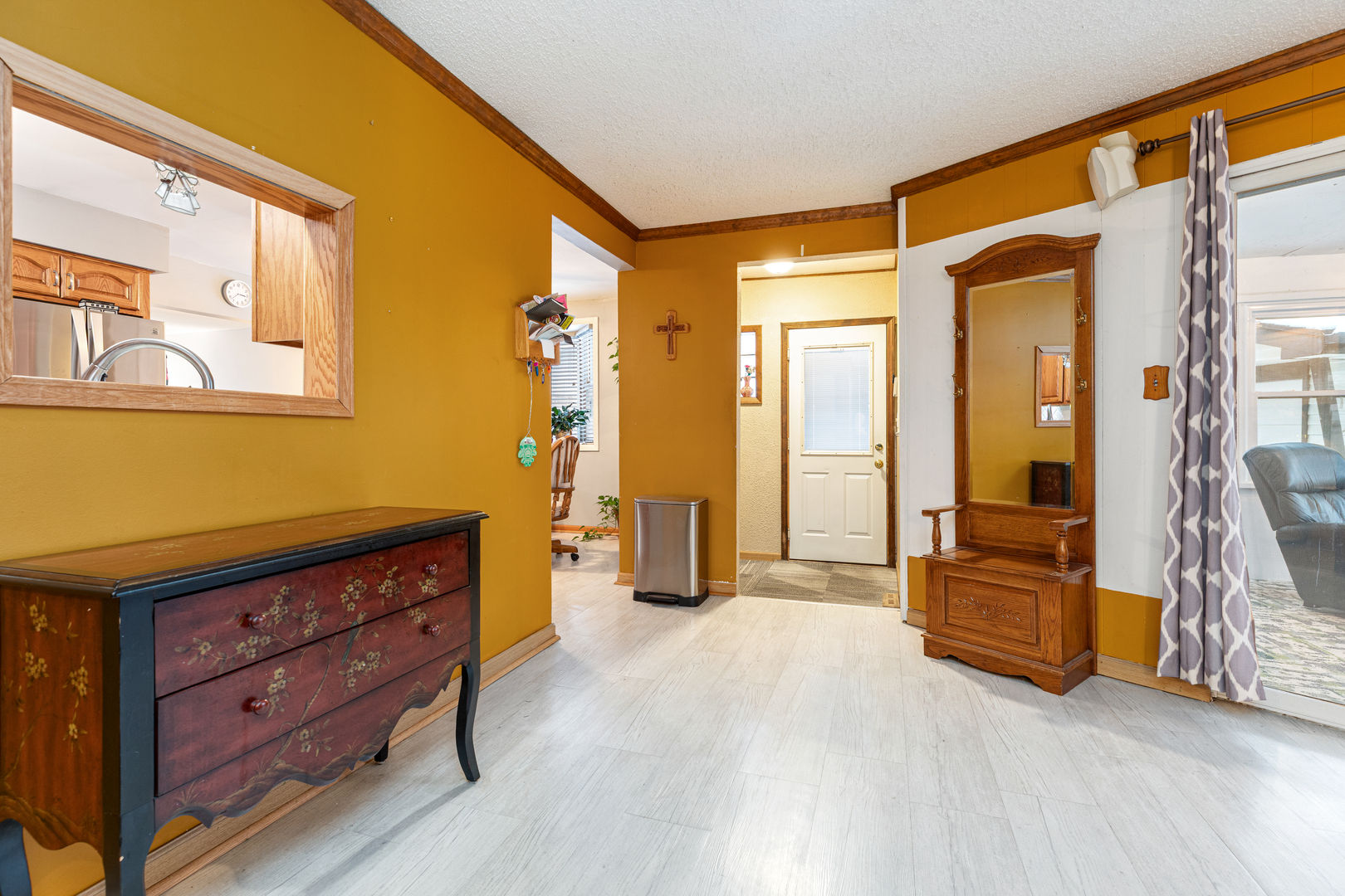 12954 Crescent Court, Crestwood, IL 60418