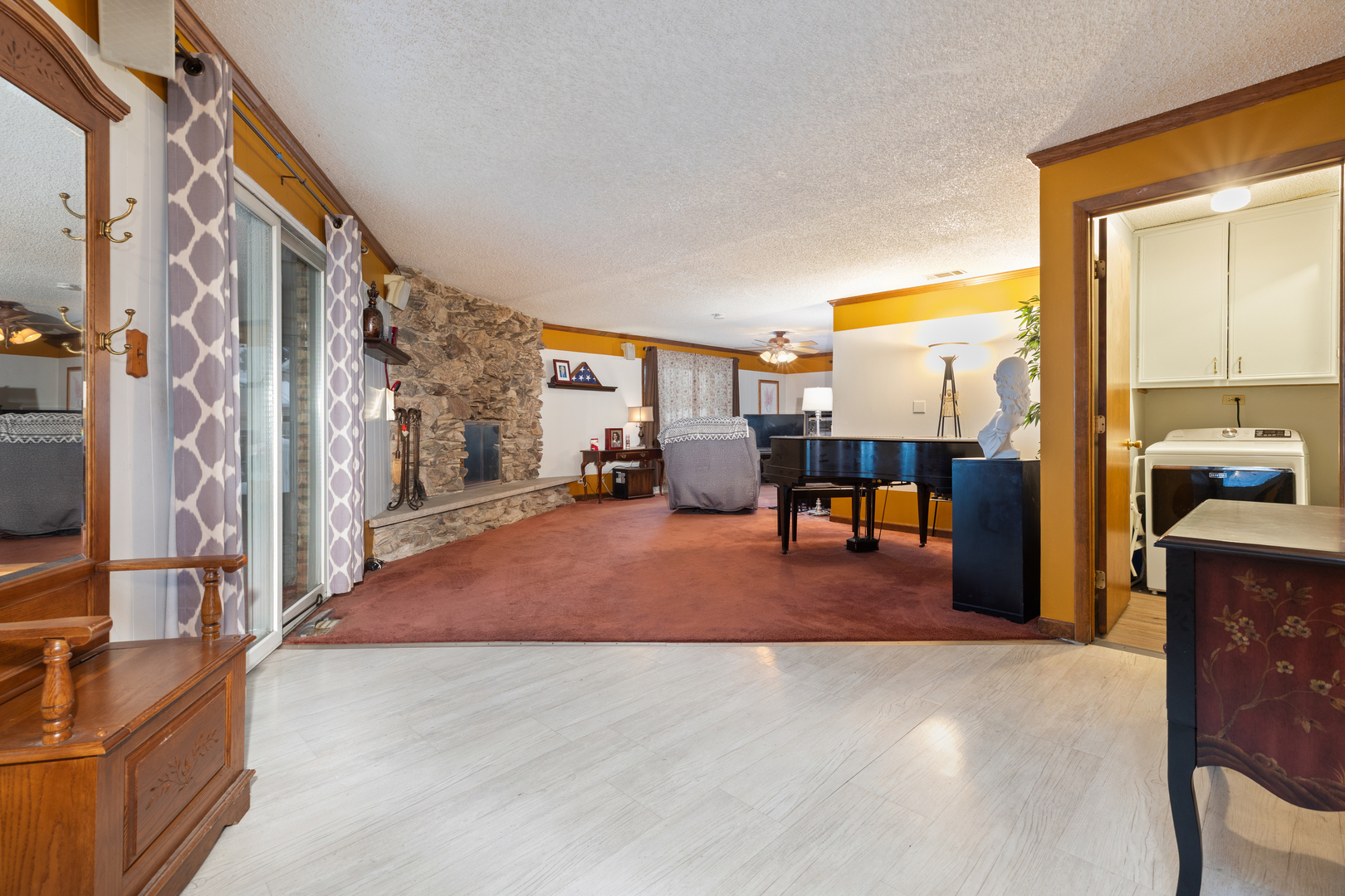 12954 Crescent Court, Crestwood, IL 60418