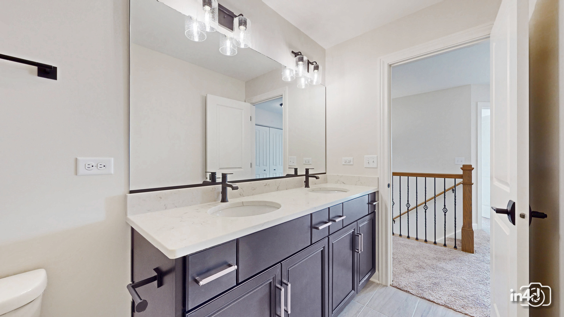 24433 W Bantry Lane, Shorewood, IL 60404