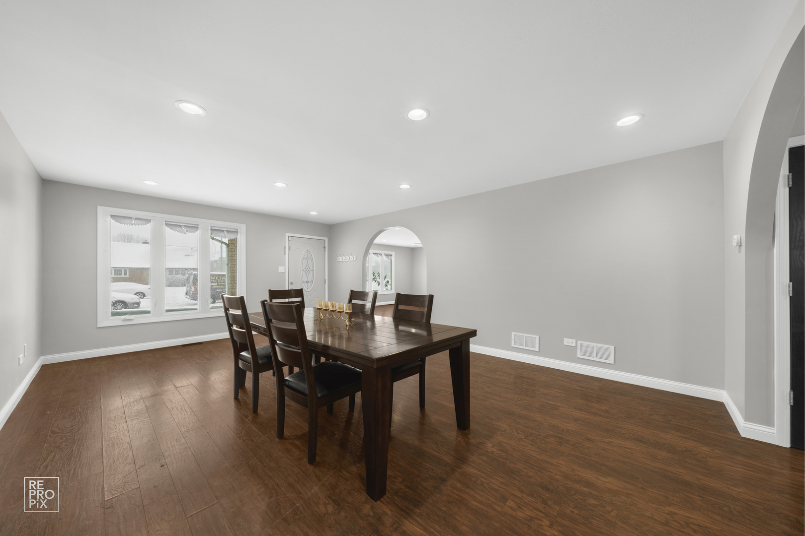 7850 Mcvicker Avenue, Burbank, IL 60459