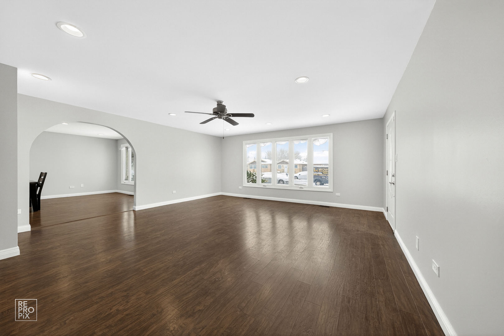 7850 Mcvicker Avenue, Burbank, IL 60459