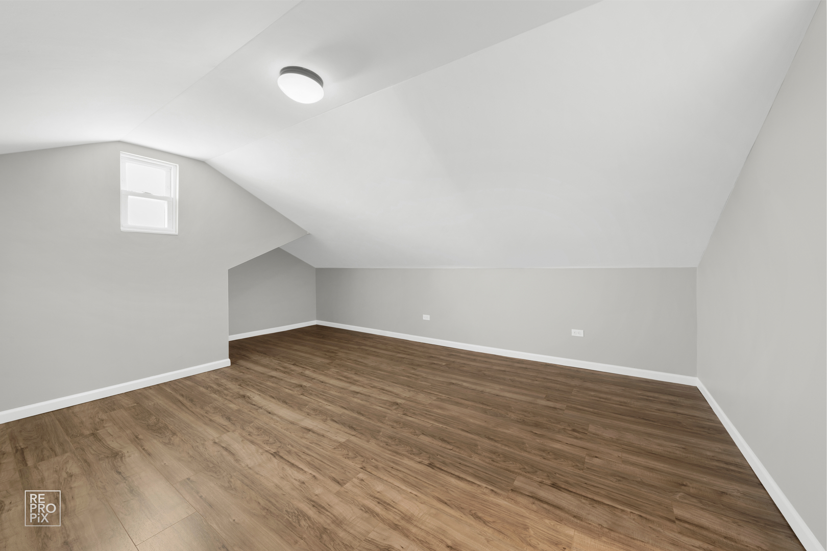 7850 Mcvicker Avenue, Burbank, IL 60459