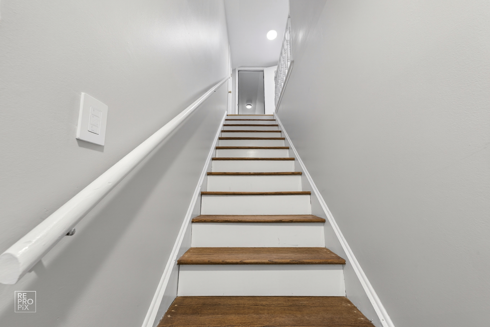 7850 Mcvicker Avenue, Burbank, IL 60459