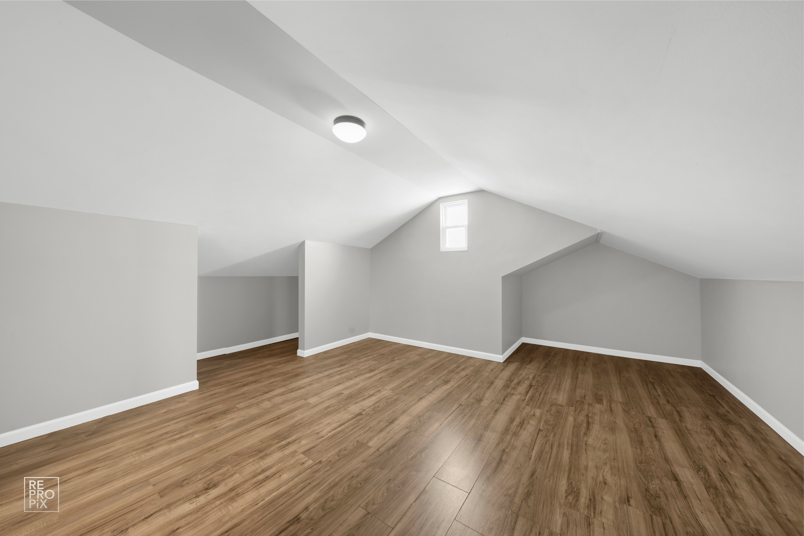 7850 Mcvicker Avenue, Burbank, IL 60459