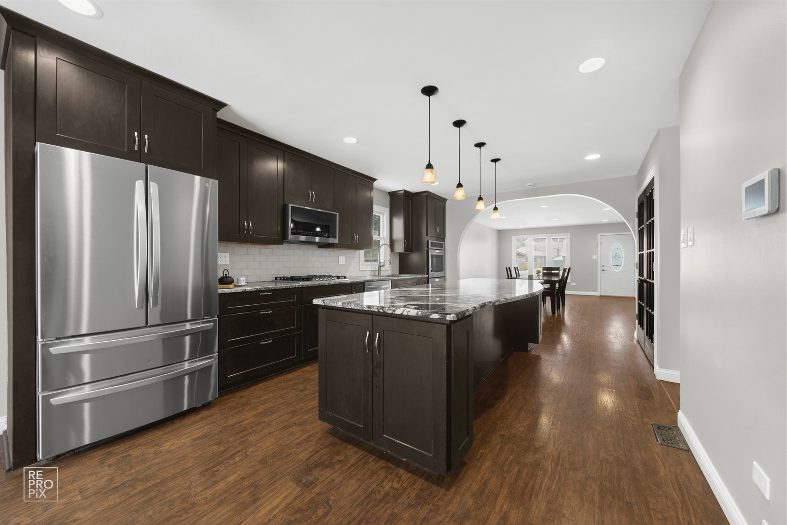 7850 Mcvicker Avenue, Burbank, IL 60459