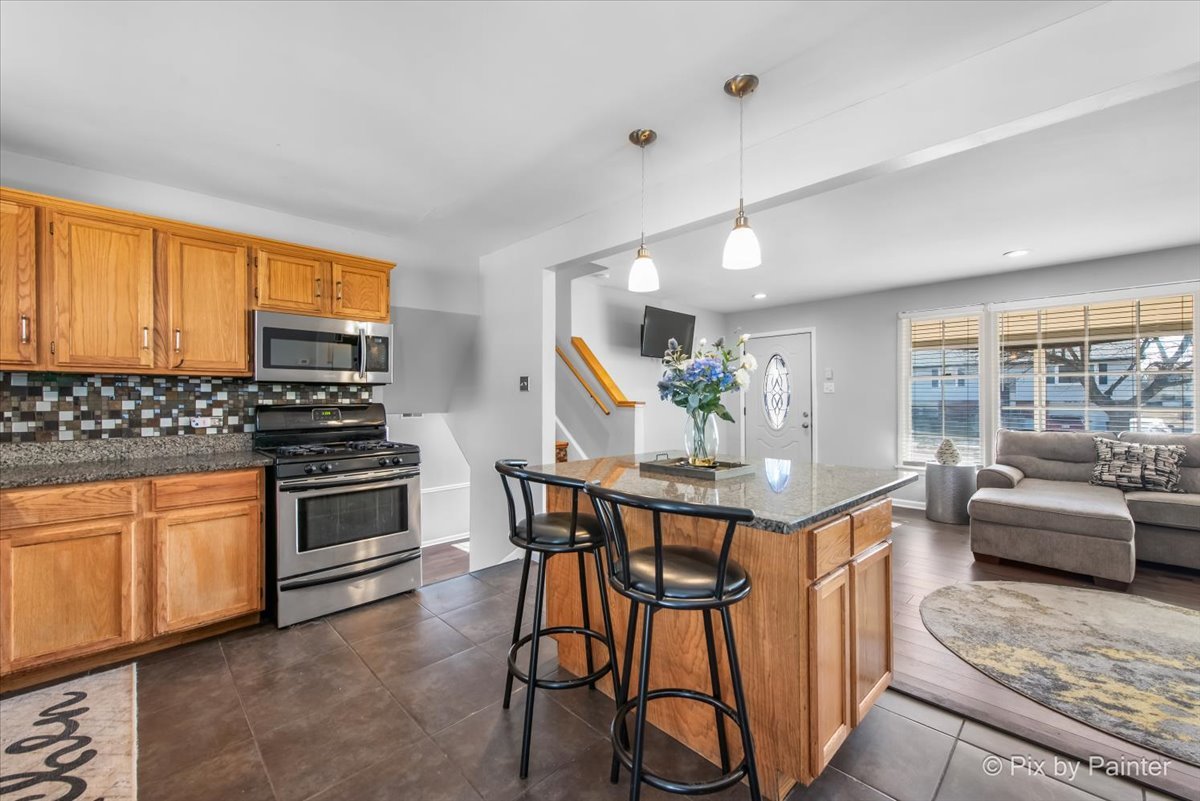 3318 Tulip Drive, Hazel Crest, IL 60429