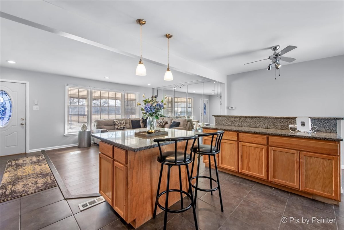 3318 Tulip Drive, Hazel Crest, IL 60429