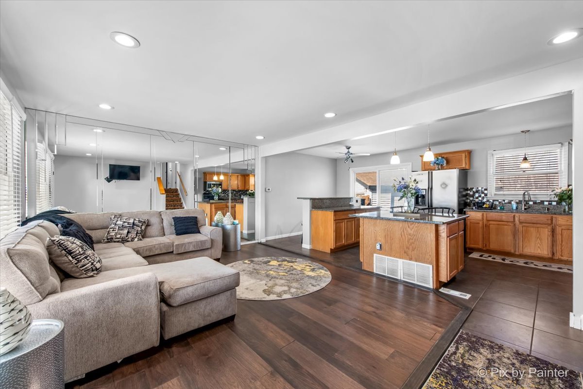 3318 Tulip Drive, Hazel Crest, IL 60429