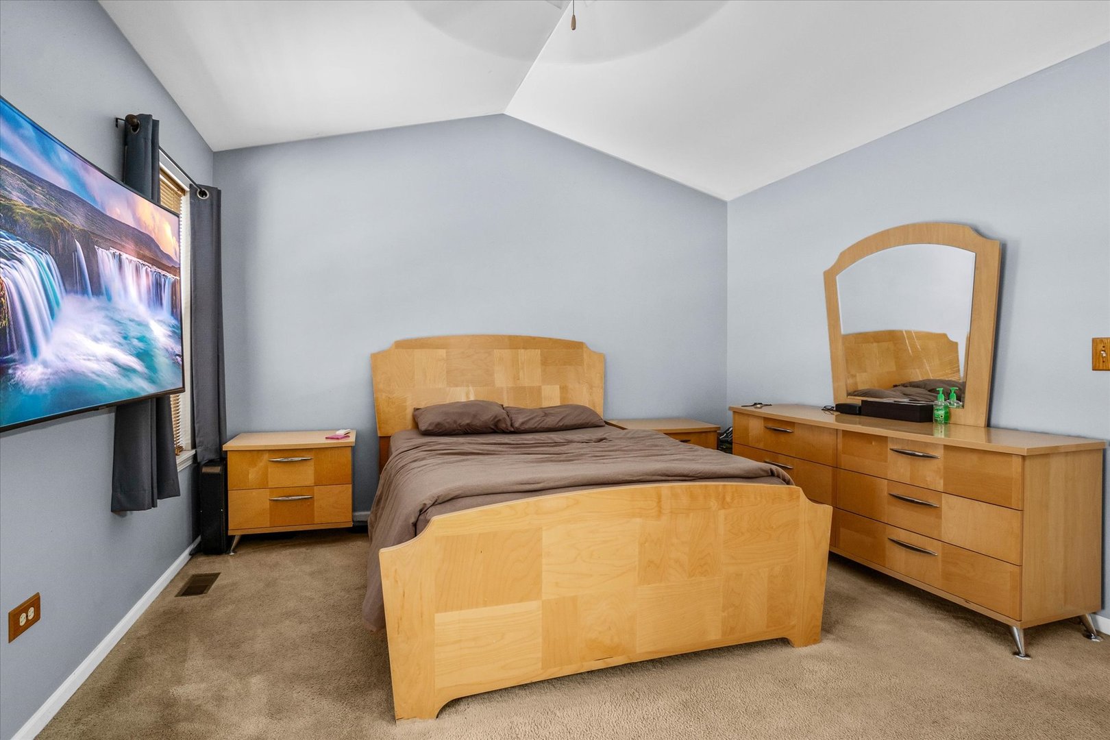 313 Waubonsee Drive, Plano, IL 60545