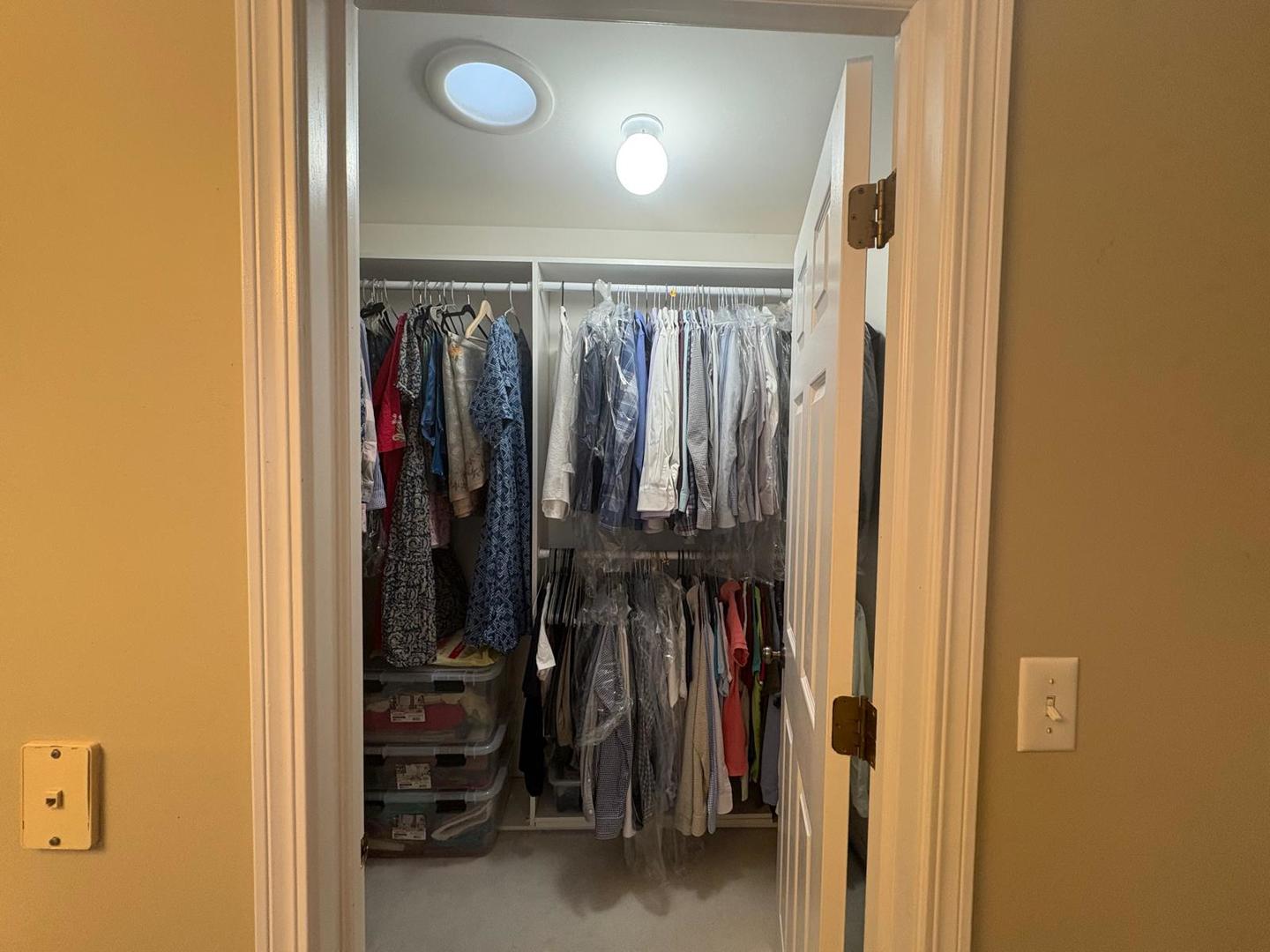 1375 Burnett Drive, Aurora, IL 60502