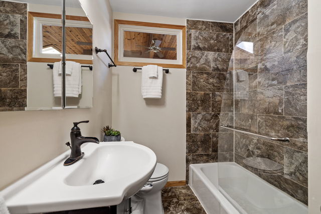 438 S Wright Street, Naperville, IL 60540