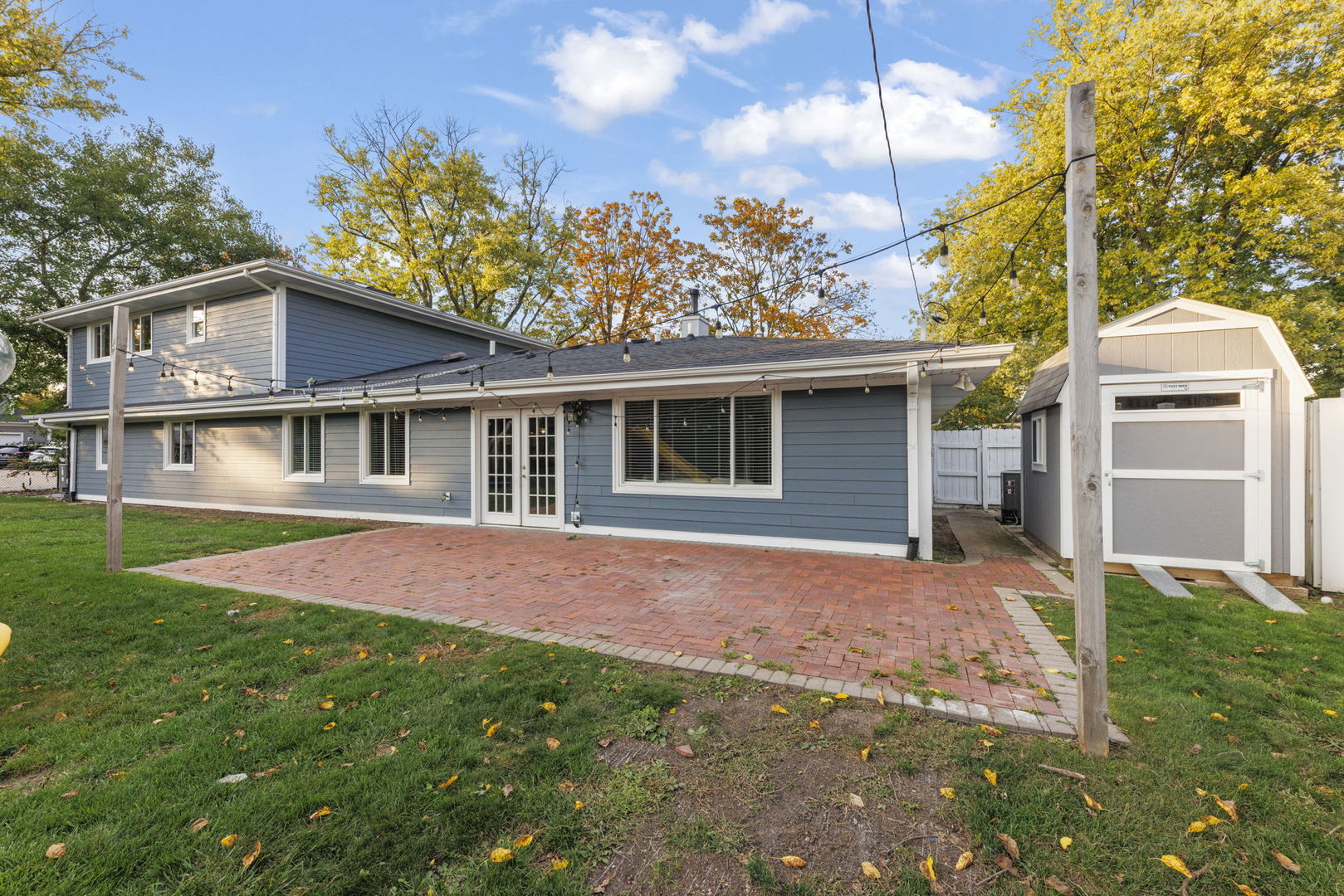 314 Brookside Circle, Wheaton, IL 60187