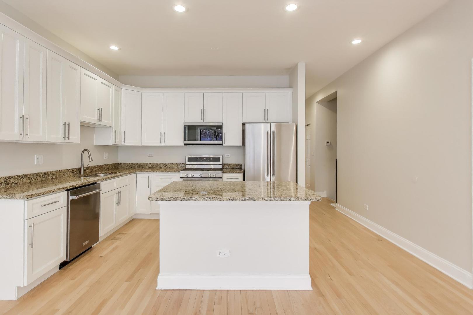 1920 N Springfield Avenue #1S, Chicago, IL 60647