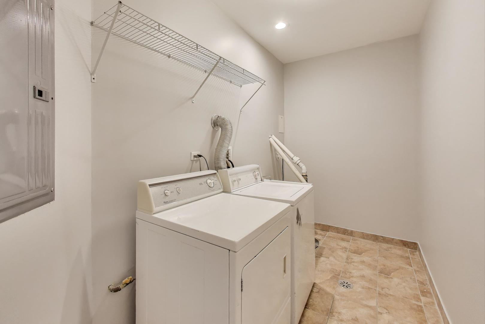 1920 N Springfield Avenue #1S, Chicago, IL 60647