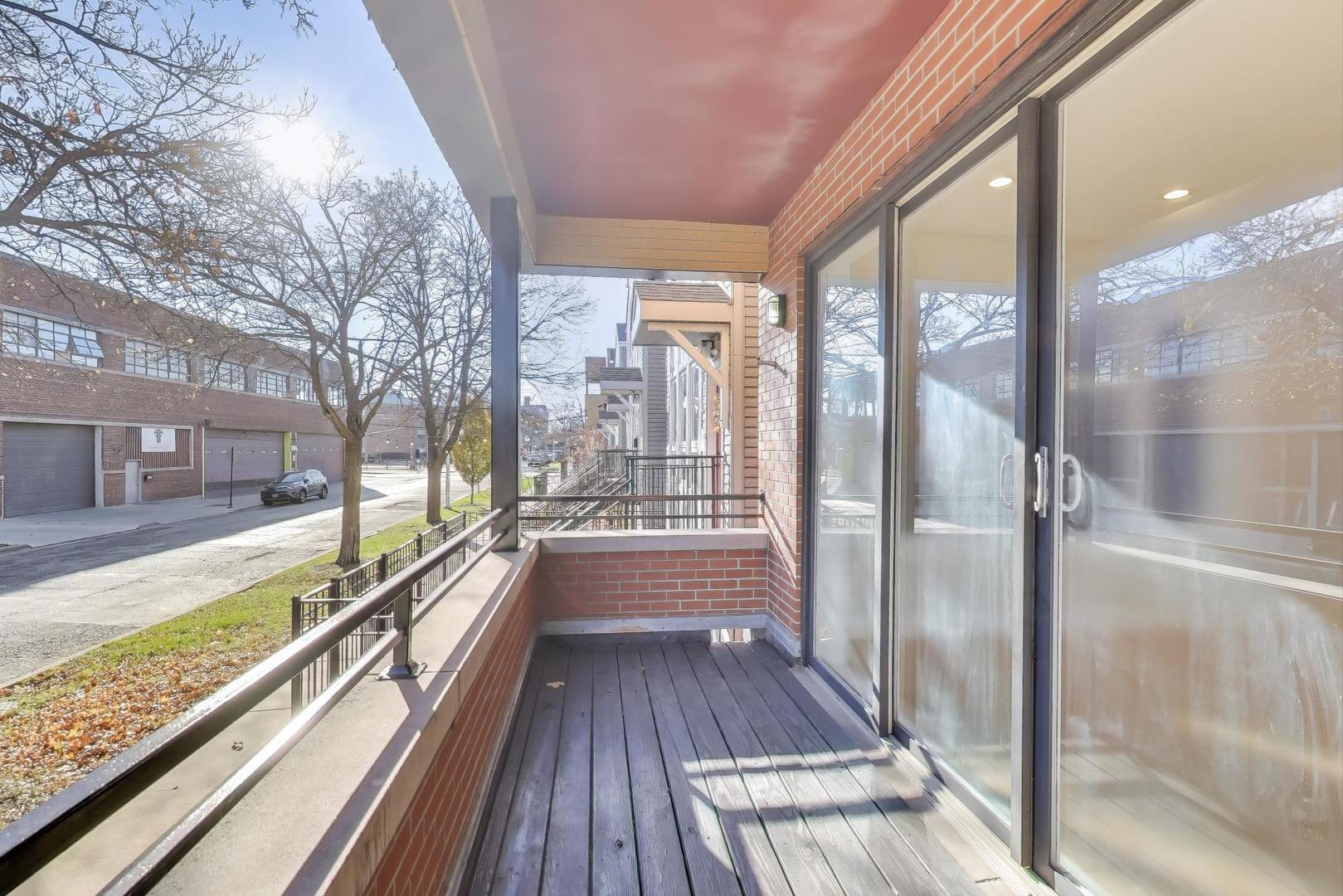 1920 N Springfield Avenue #1S, Chicago, IL 60647