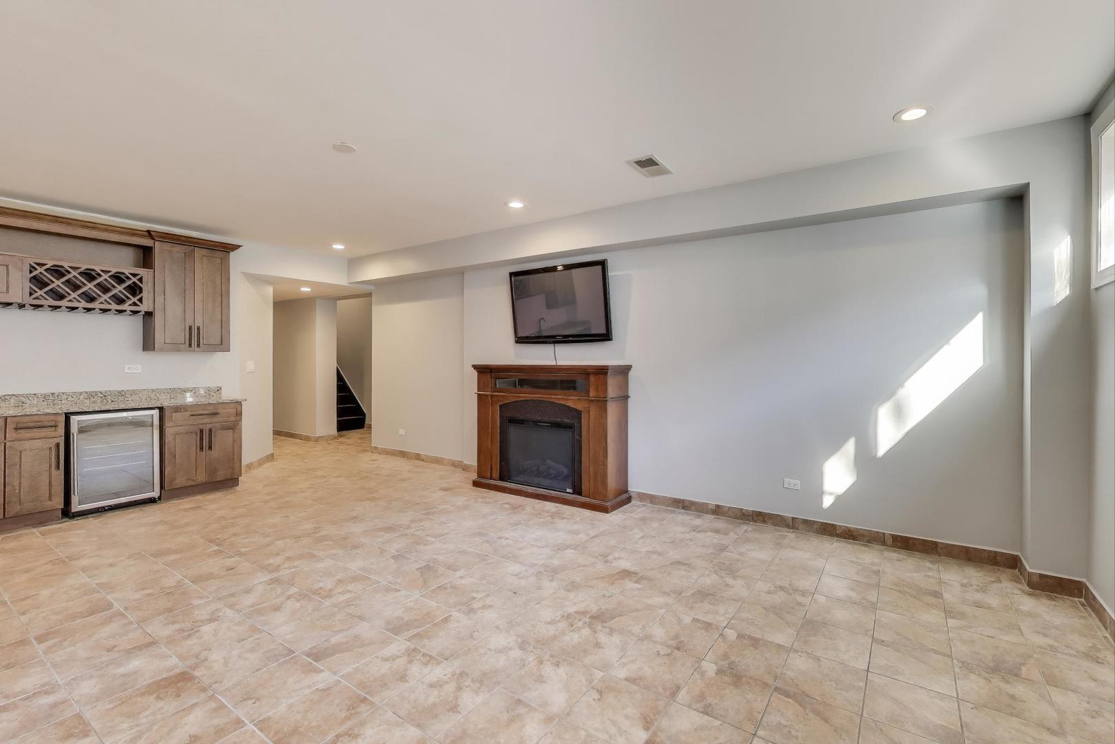 1920 N Springfield Avenue #1S, Chicago, IL 60647