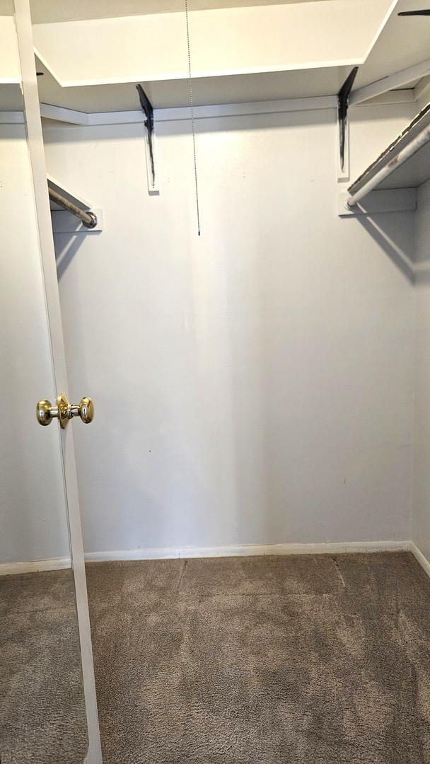 2929 Sunnyside Drive #B326, Rockford, IL 61114