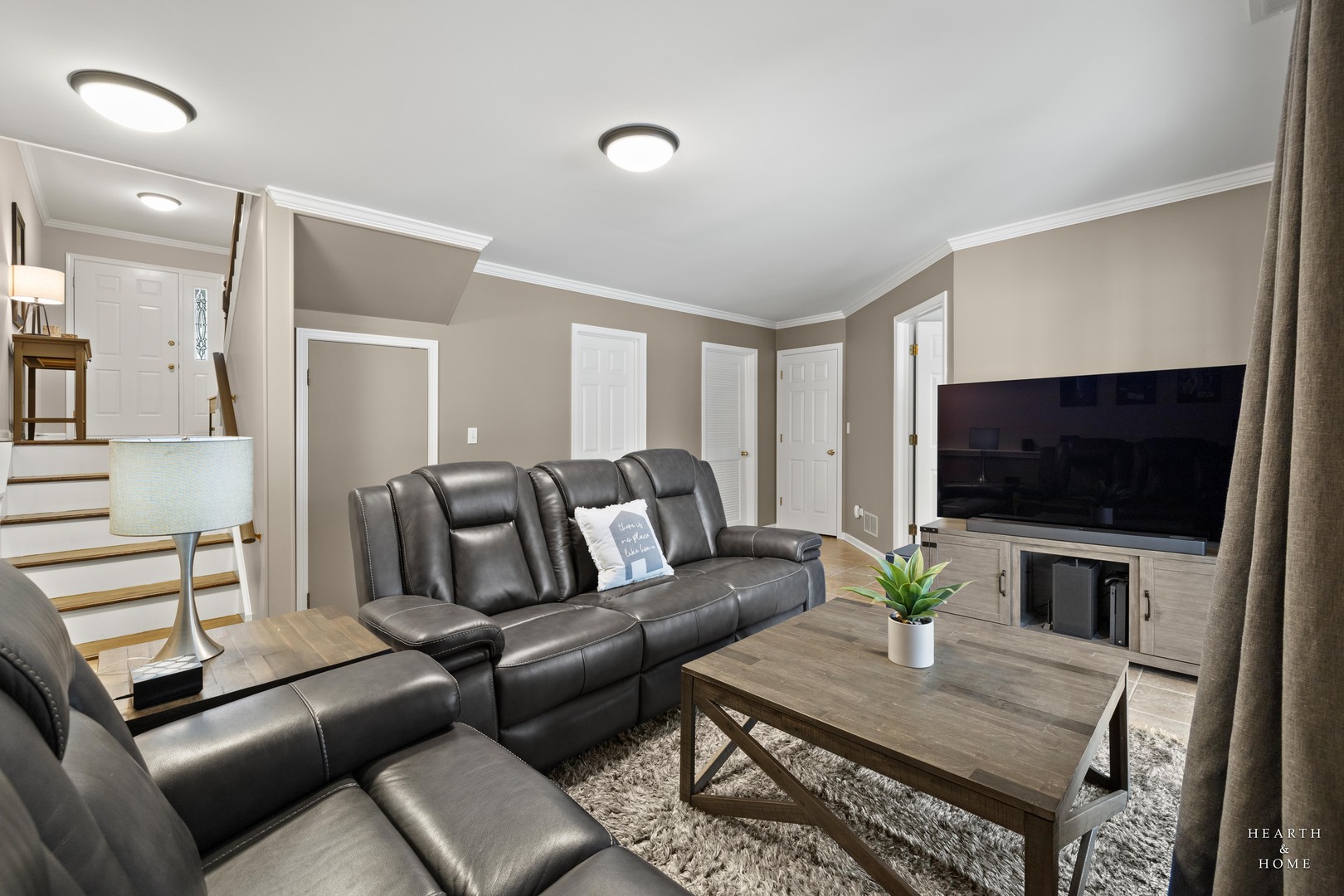 679 BARLINA Road, Crystal Lake, IL 60014