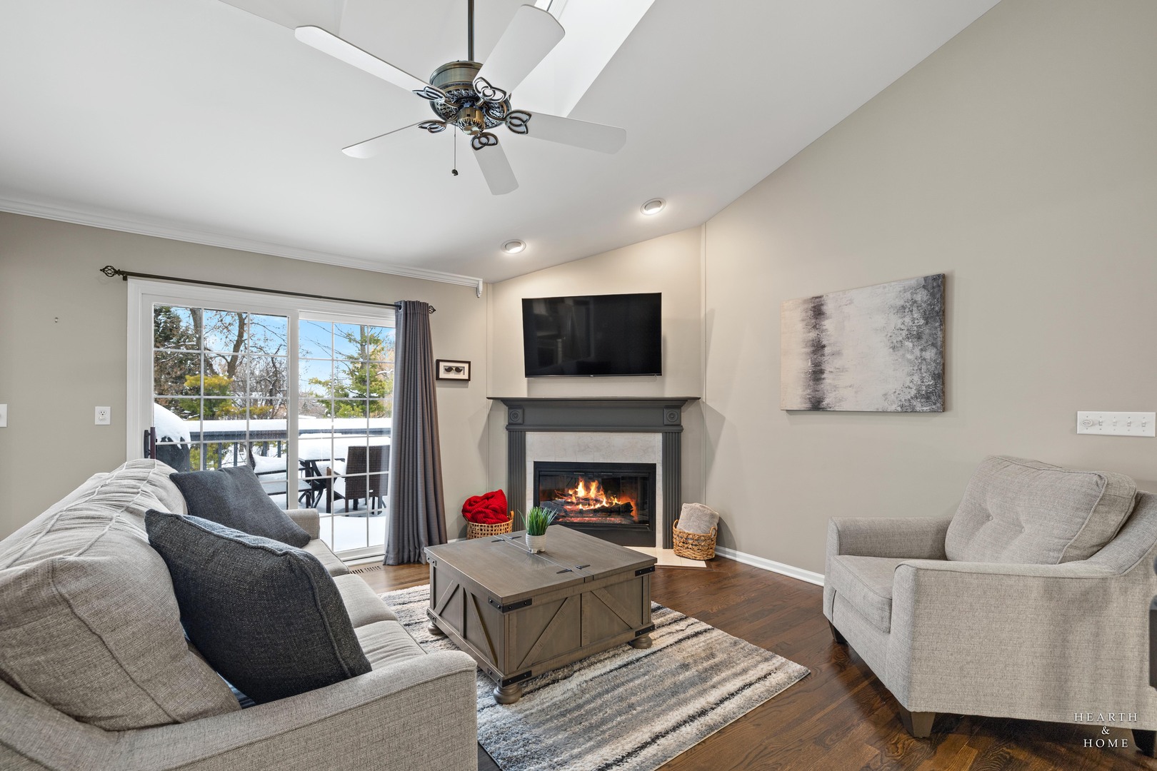 679 BARLINA Road, Crystal Lake, IL 60014