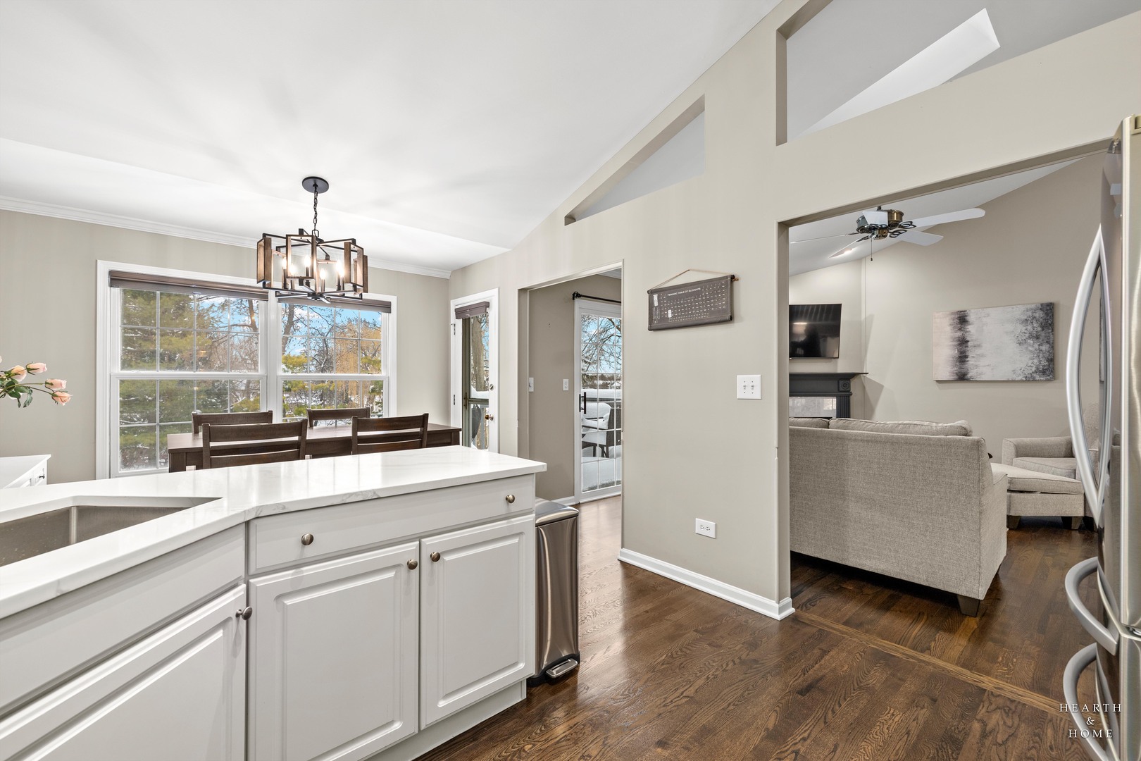 679 BARLINA Road, Crystal Lake, IL 60014