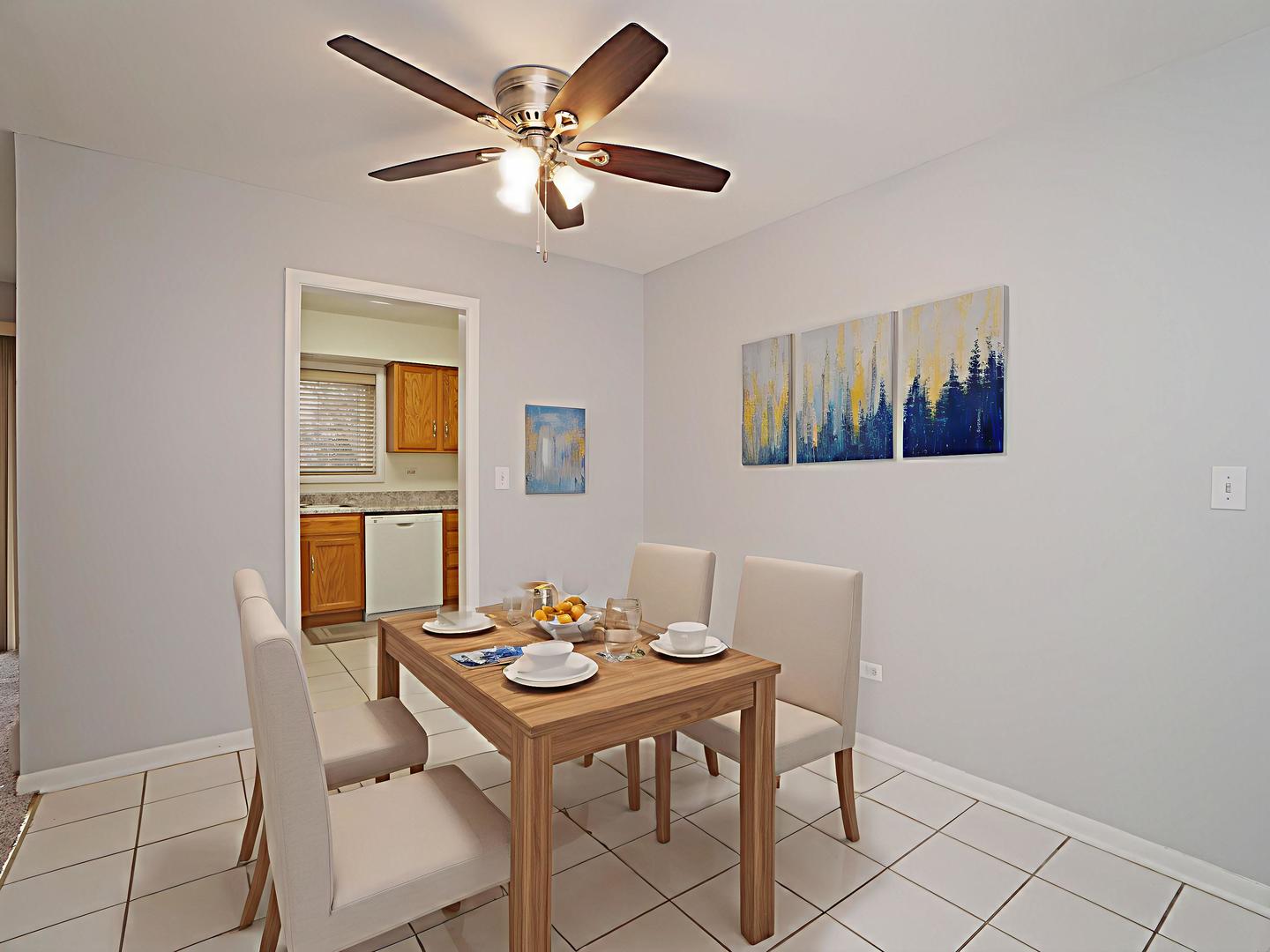 337 N Carter Street #202, Palatine, IL 60067