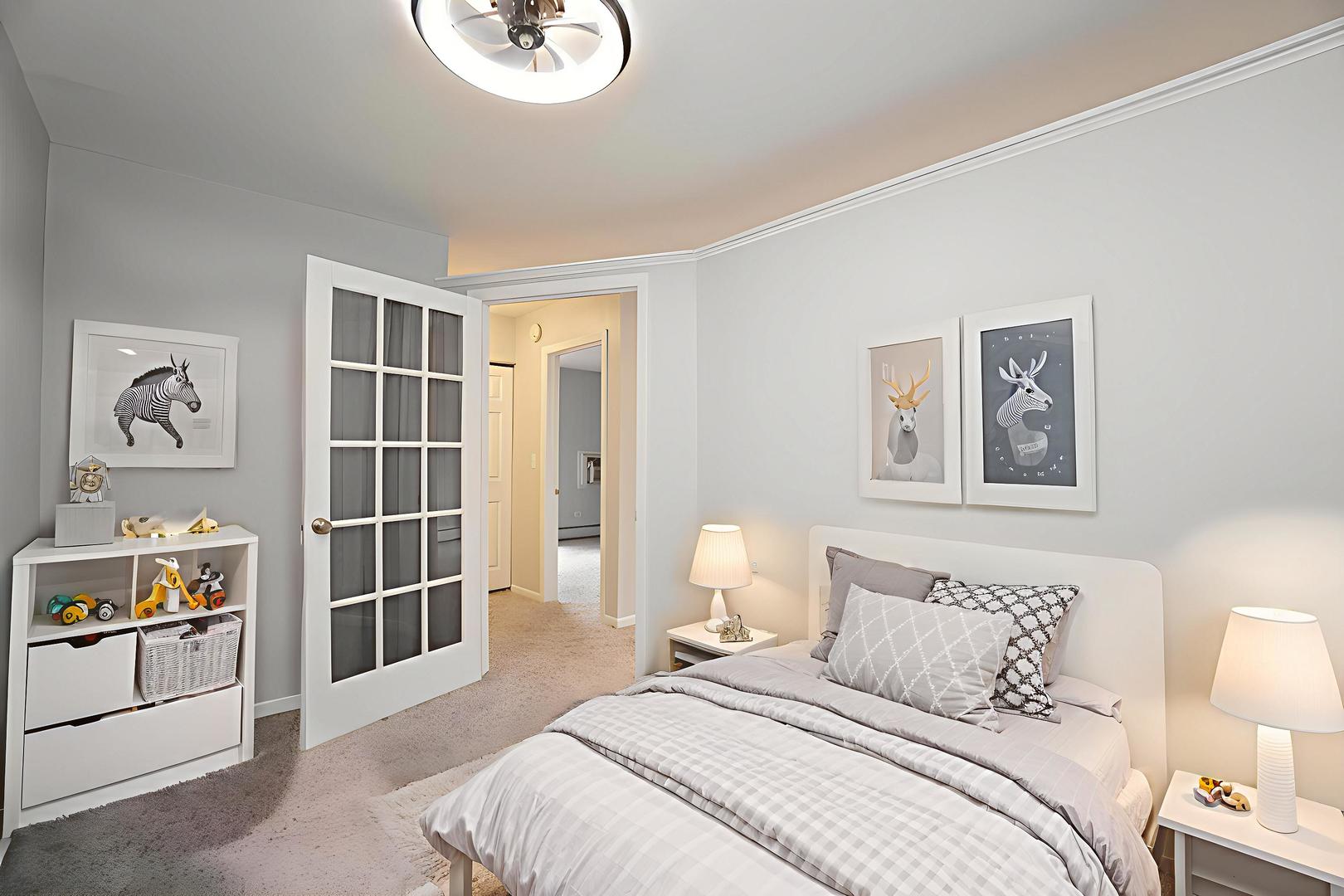 337 N Carter Street #202, Palatine, IL 60067