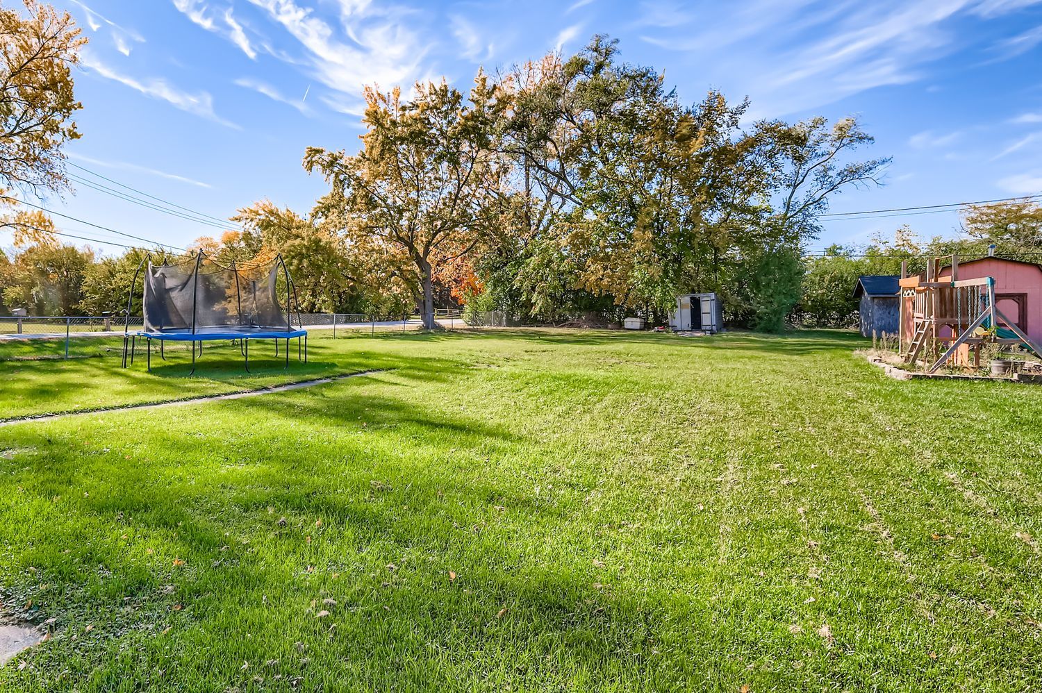 19W720 Woodland Avenue, Addison, IL 60101