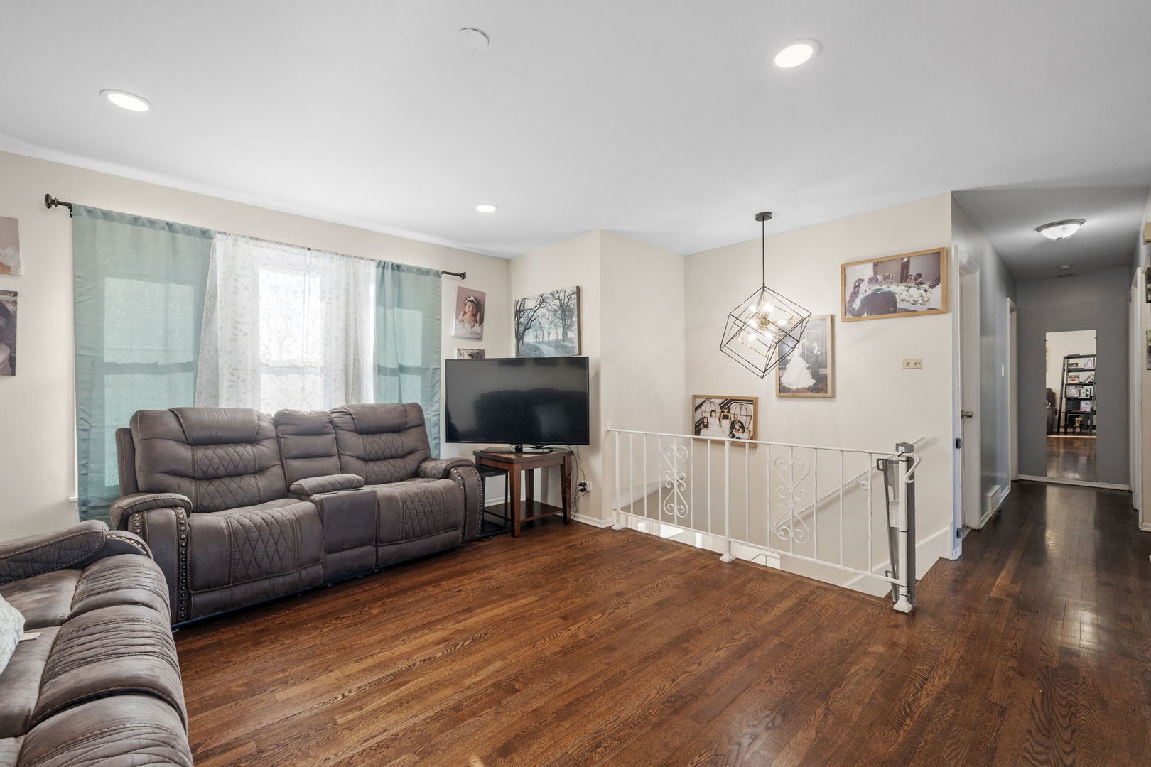 17126 Central Park Avenue, Hazel Crest, IL 60429