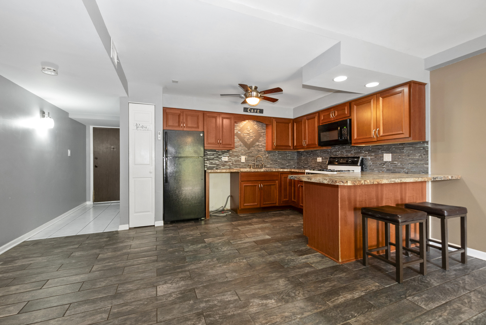 14515 Central Court #G3, Oak Forest, IL 60452