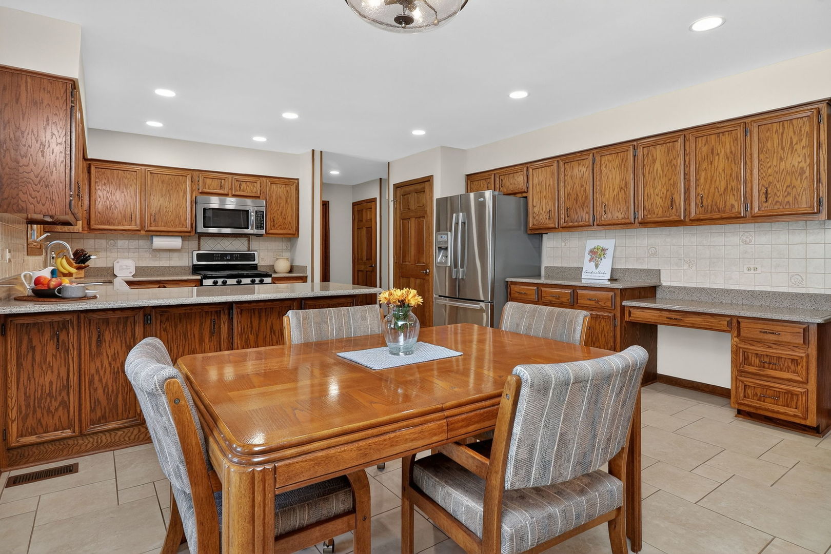 2276 Kaskaskia Court, Naperville, IL 60565