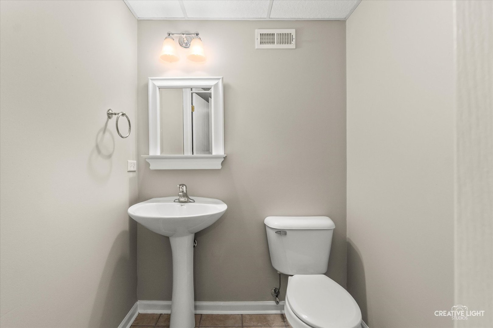 3018 Coastal Drive, Aurora, IL 60503