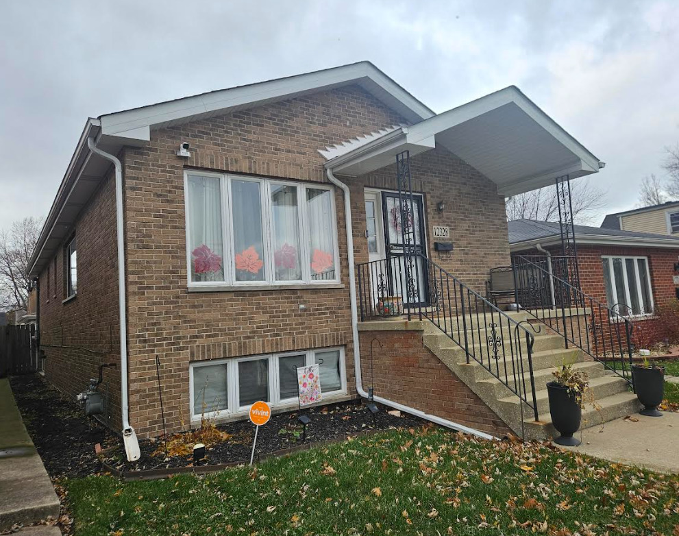 12328 S Aberdeen Street, Calumet Park, IL 60827