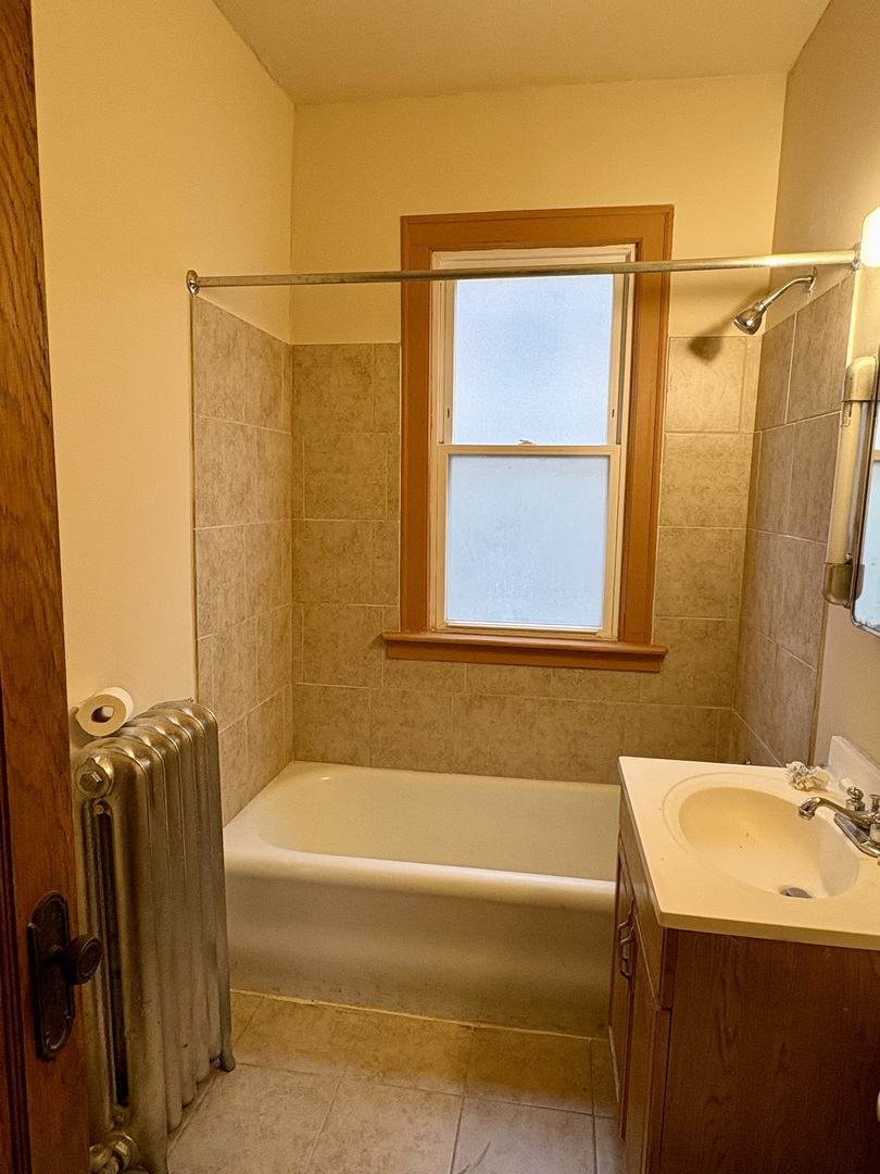 7036 S Artesian Avenue, Chicago, IL 60629