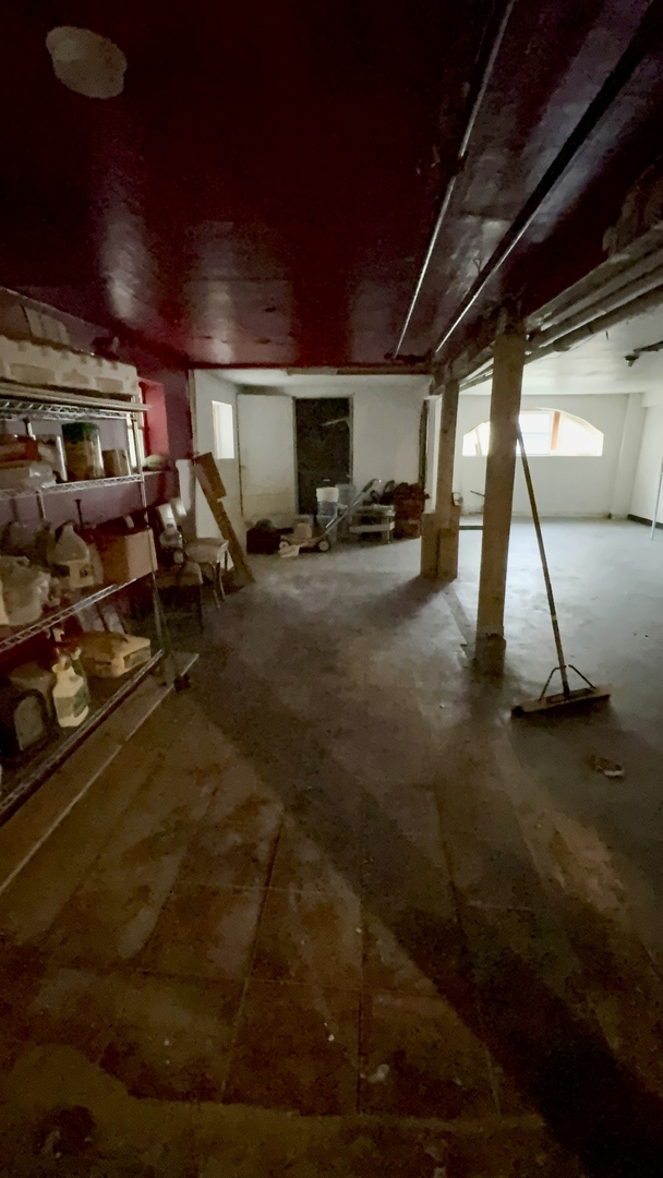 7036 S Artesian Avenue, Chicago, IL 60629