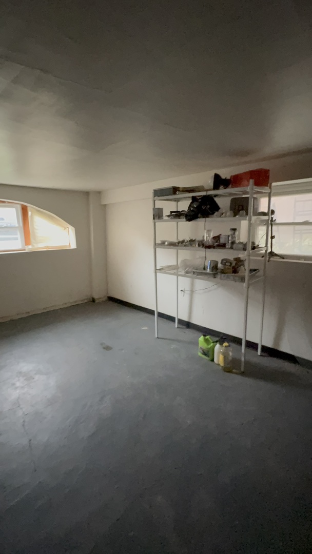 7036 S Artesian Avenue, Chicago, IL 60629