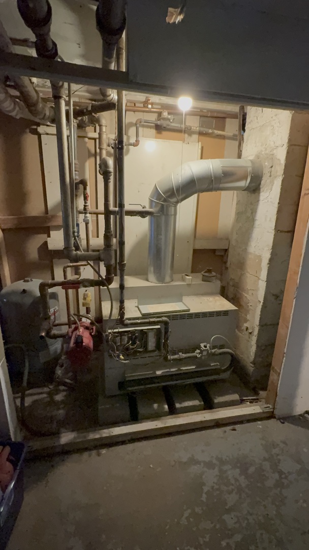 7036 S Artesian Avenue, Chicago, IL 60629