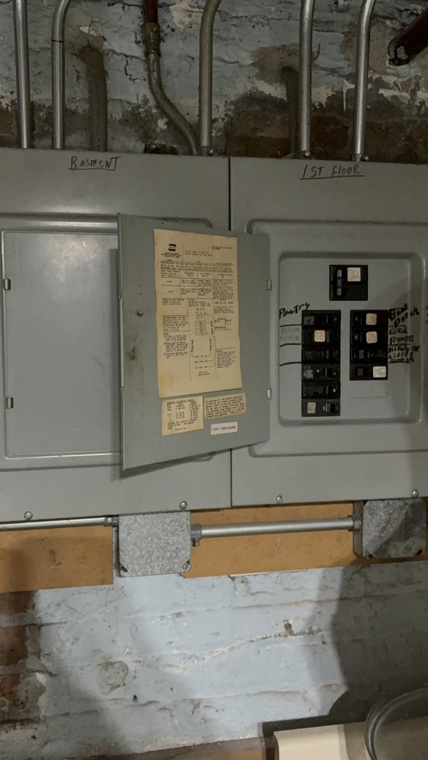 7036 S Artesian Avenue, Chicago, IL 60629