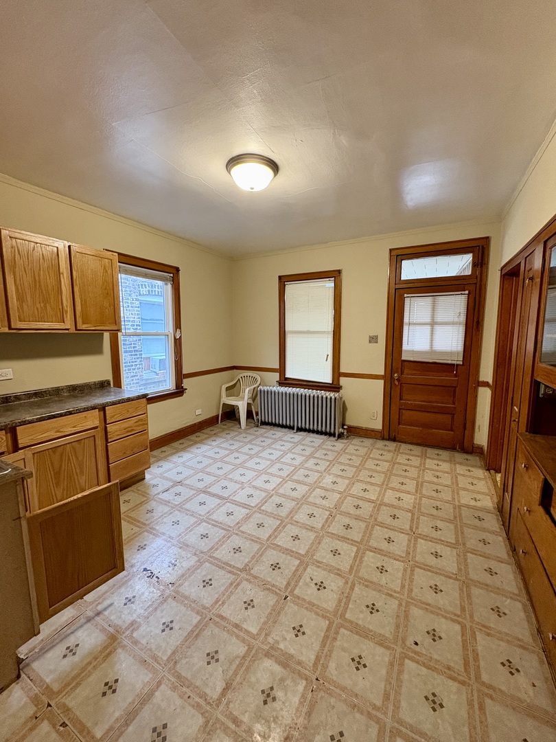 7036 S Artesian Avenue, Chicago, IL 60629